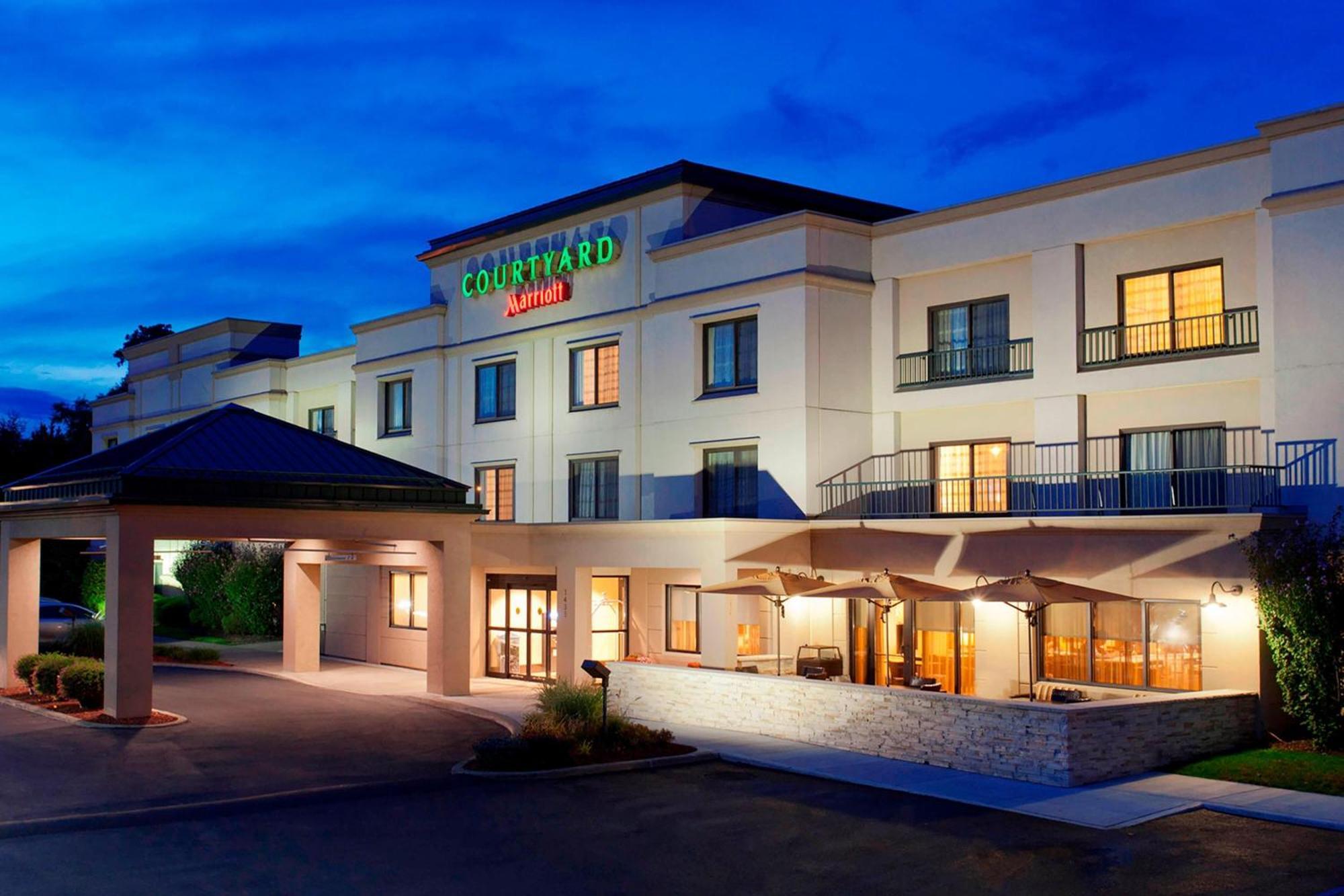 Hotel Courtyard Newburgh Stewart Airport Exterior foto